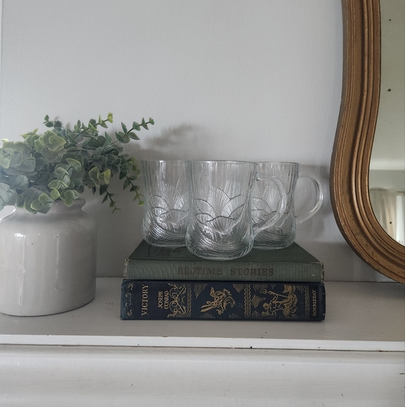 Vintage Arcoroc Canterbury Crocus Clear Glass Coffee Mugs Set of 3 - Picture 2 of 5